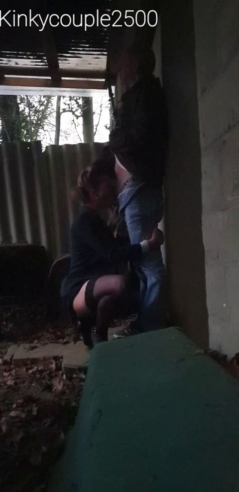 kinkycouple2500 - Outdoor in High Heels und StrГјmpfen abgeblasen [FullHD 1080P]