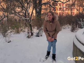 Public In The Snow [FullHD] - Screenshot 3