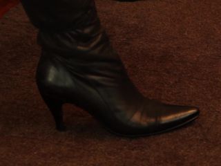 Sophia’s Sexy Legwear – Boxing day boots