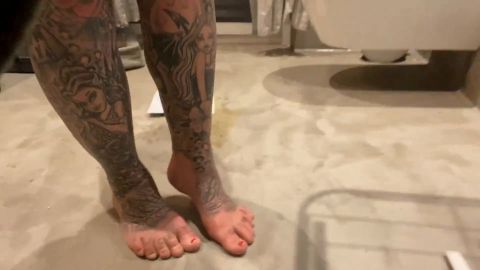 SteffiBlond - Auf die Scheidungspapiere gepisst ENDLICH [FullHD 1080P]