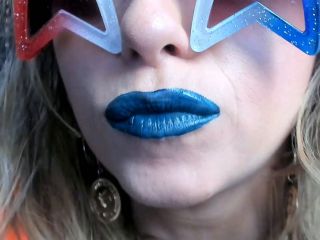 Petite Mercy - Blue Lipstick Blowing Bubbles [FullHD 1080P]