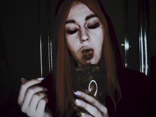 SweetbettyParlour – OMG! Do angels make scat show? [HD 1280P] - Screenshot 1