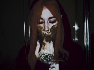 SweetbettyParlour – OMG! Do angels make scat show? [HD 1280P] - Screenshot 3