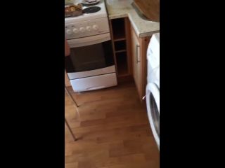 Sultan_Kerimov_on_Periscope-_-Девочки_умеют_отдыхать_-