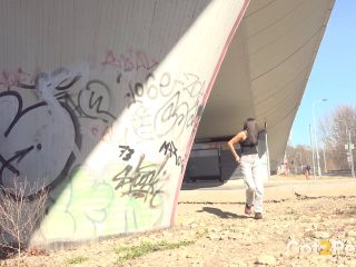 Pillar Pissing [FullHD 1920P] - Screenshot 1