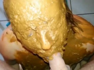Amateur Couple – Human toilet slave scat smearing [FullHD 1920P] - Screenshot 4