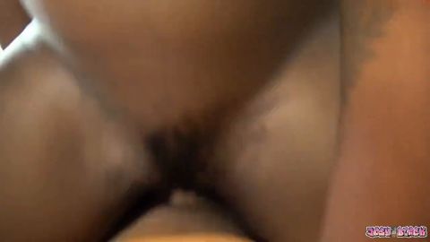 Josy-Black - Extreme Buschfotze durchgefickt [HD 720P]