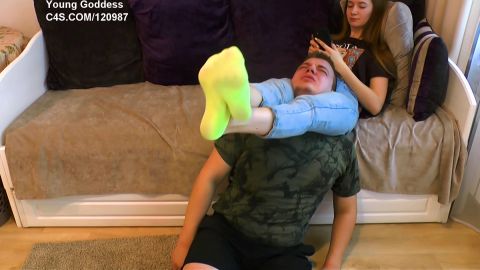 Young Goddess - Ignoring Him [FullHD 1080P]