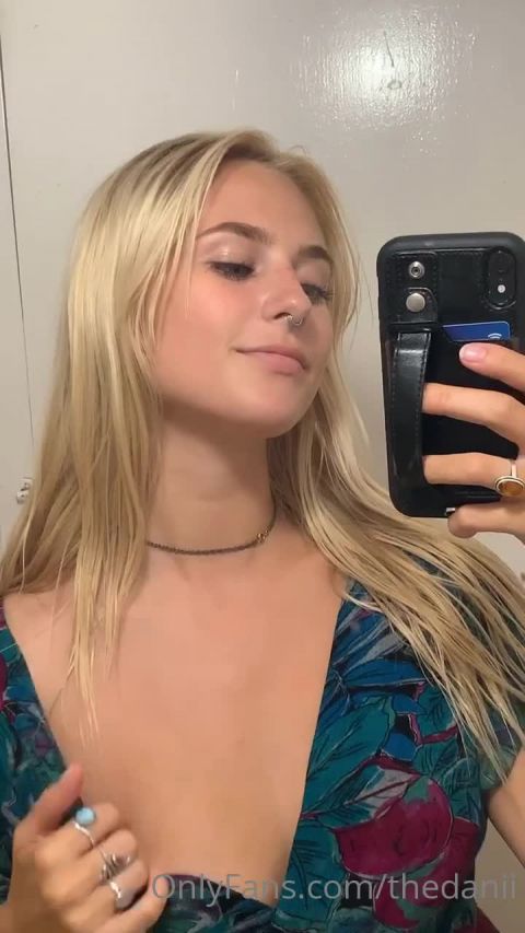 OnlyFans 2020-07-06_5f038b3160548a931918a_source