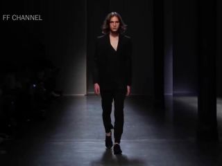 For explanation. Nude fashion model catwalk oops have hit Does Nude fashion model catwalk oops very pity