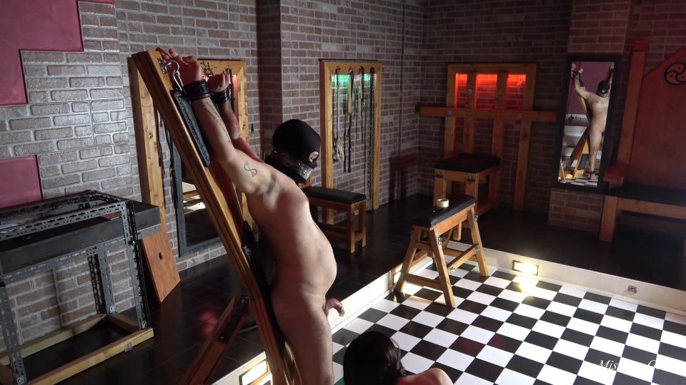 Italian Goddess Gaia in clip Whip And No Oxygen [FullHD 1080P]