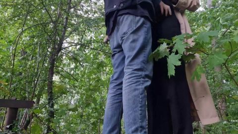 jennisweet - Mein erster Blowjob - Und dann gleich draußen [FullHD 1080P]