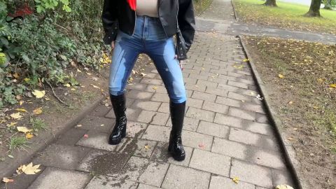 Cat-Coxx - Perverse public piss Schlampe - Ultra piss Flut bis die Blase leer ist [FullHD 1080P]