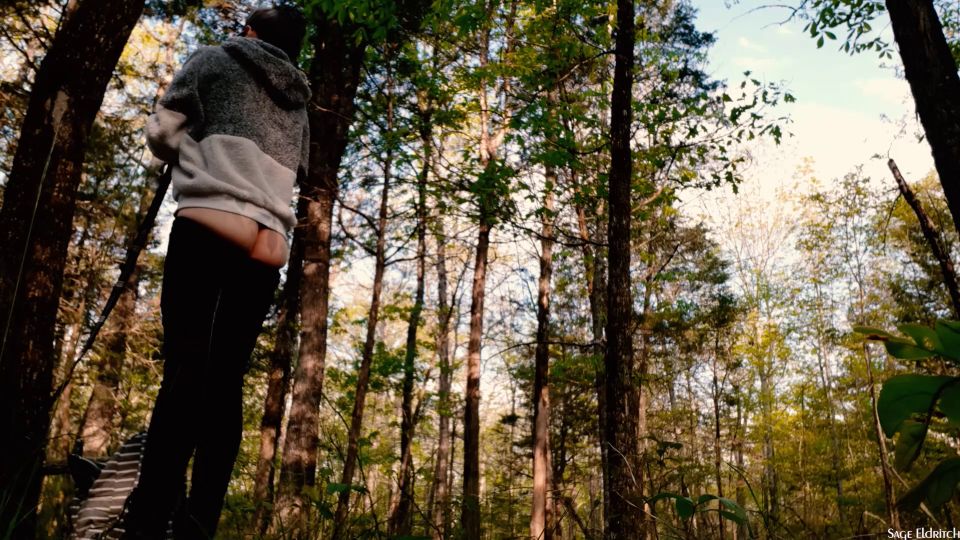 Sage Eldritch - Outdoors Buttcrack Taking Down the Hammock [FullHD 1080P]
