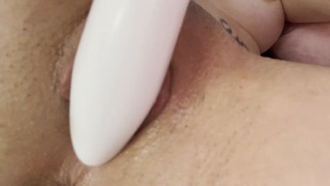 Cassandra-Clasen - Siehst du sie zucken - Ganz nah mit dem Vibrator [FullHD 1080P]