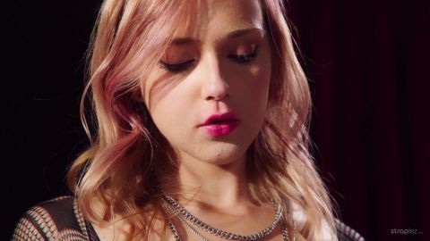 Oxana Chic, Nikoleta - Crimson Passion 2 [FullHD 1080P]