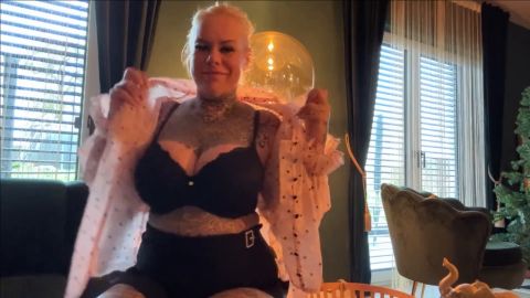 SteffiBlond - STEFFI GOES TO DUBAI - Sei meine FICKBEGLEITUNG [FullHD 1080P]