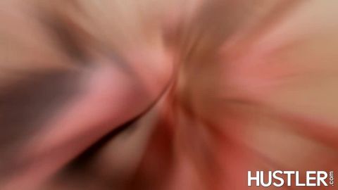 Hustler – Holly Kiss