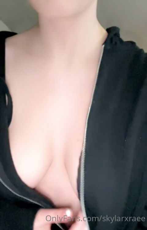 OnlyFans skylarxraee-27-03-2021-2065881842-Whos_horny_tonight___