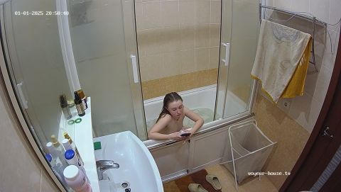 Evelyn And Guest Bath And Shower 2025-01-01 [HD 720P]