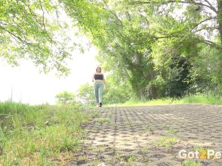 Public Curves [FullHD 1920P] - Screenshot 1