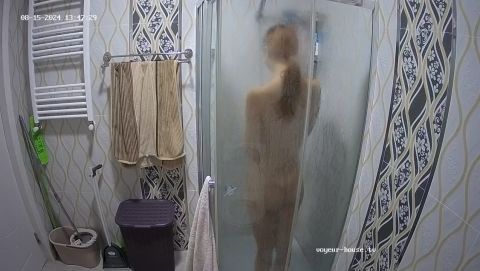 Alleria Friend Showering, 15 08 2024 [HD 720P]