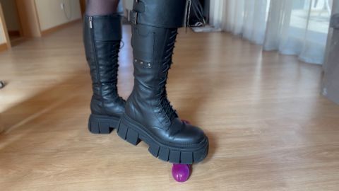 Goddess Roxy - Your Pain Is My Pleasure - CBT [FullHD 1080P]