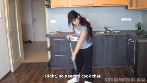 Czechav.com- czech-amateurs-spreading-a-tight-pussy-1280×720.wmv