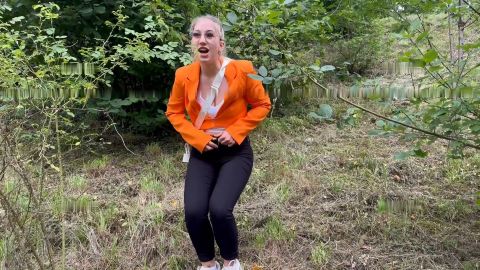 TamyTiger - Omg - Mein Aller 1. Pissvideo - Ob mich jemand gesehen hat [FullHD 1080P]