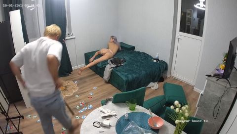 Voyeur-House - Luna And Friends Naked Kissing Fun 14.10.2025 [HD 720P]