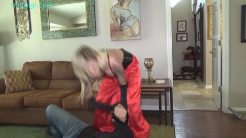 STEP MOMMY KNOWS BEST - GORGEOUS FEMME FATALE SMOTHERS HIM FOR HER PLEASURE [HD 1280P]