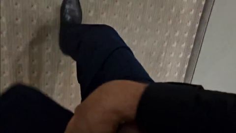 Fire_Fox - Zimmer 128 - Im Hotelflur spritzt Costas mein Gesicht voll [HD 720P]