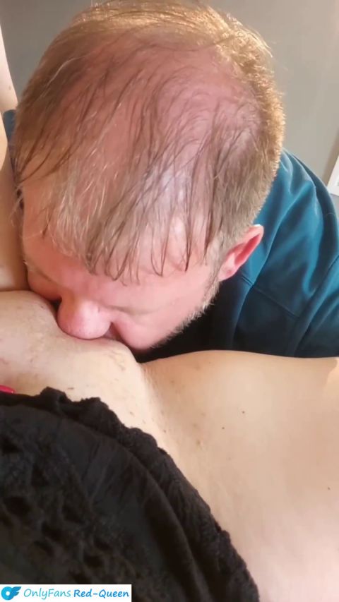 Red-Queen - Frau pOV - Ehemann isst meine muschi [FullHD 1080P]