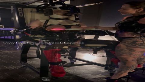 German Goddess Nicole Banshee - Come To Mommy [HD 1280P]