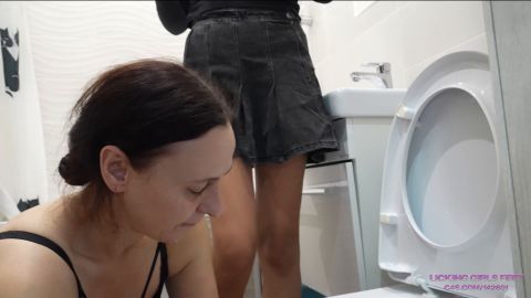 Servants For Girls: Pamela - Keep My Toilet Clean! [4K 2160P]