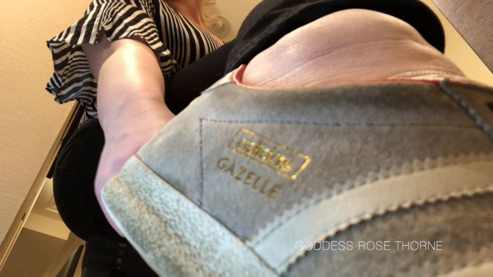 Goddess Rose Thorne - Clean My Shoes [HD 720P]