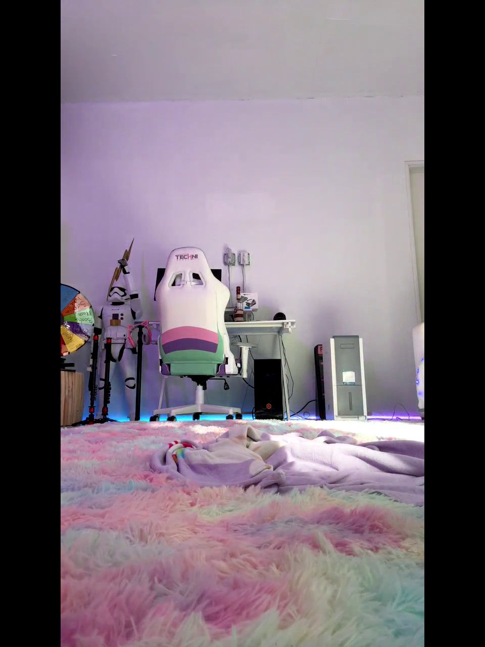 Violet Summers - Scene [HD 720P]