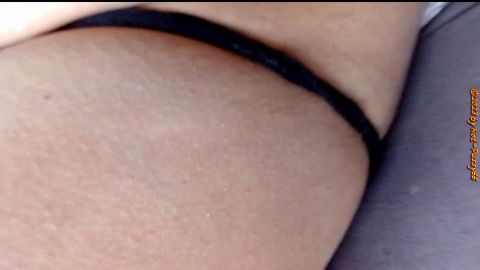 Hot-Pussy66 - Halbnackt auf der Veranda in strumpfhosen [FullHD 1080P]