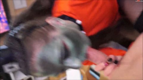 Sweet_Chili - Halloween überraschung - In den Eimer Gespritzt [FullHD 1080P]