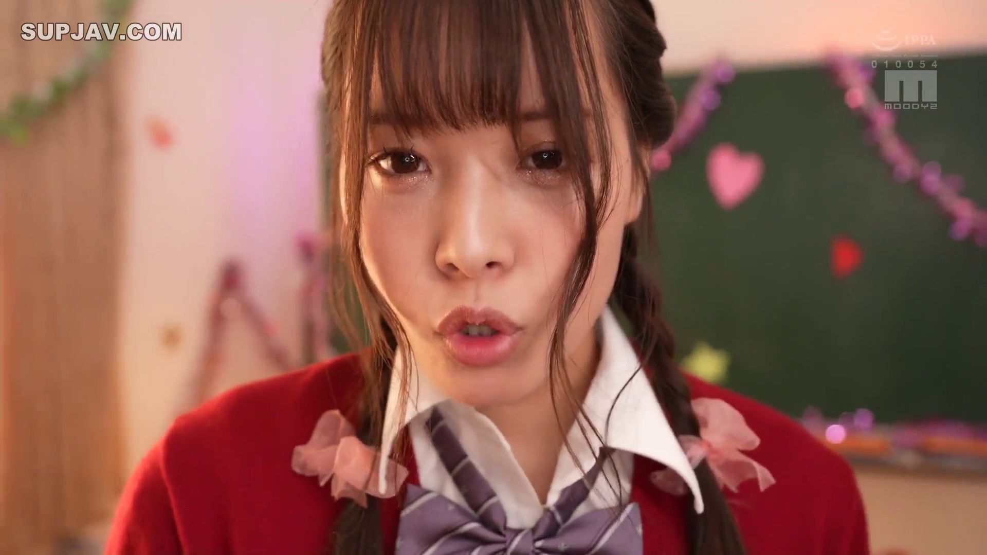MIDV-703 "Please Use Your Face To Jerk Off To Nana's Embarrassing Aa."