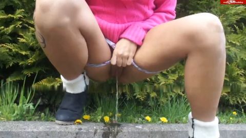 Arya_LaRoca - NS outdoor Clip [HD 720P]