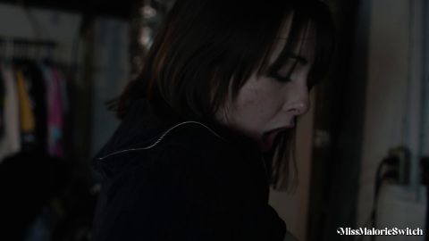 Miss Malorie Switch - StepDaughter's Holiday House Arrest [FullHD 1080P]