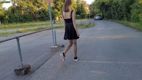 HaneyNanny - 2 Outdoor Golden Shower [FullHD 1080P]