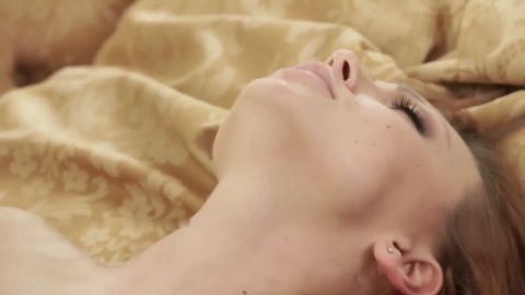 OrnellaX - Ich bin sooo fickrig - Bitte steck deinen Schwanz in mein Loch [FullHD 1080P]