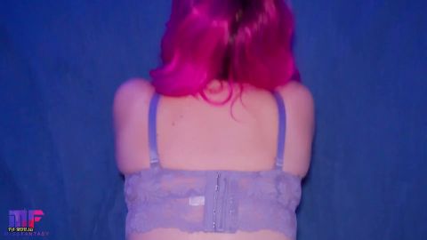 Miss_Fantasy - Geile schlampenfrau betrügt ihren ehemann mit nachbarin [FullHD 1080P]