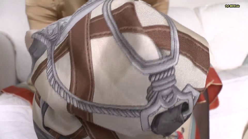 Lady_Victoria_Valente - Spritze Ab Auf Stiefmutters Seidentuch [FullHD 1080P]