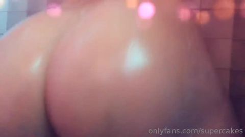 OnlyFans supercakes-28-03-2019-26422970-