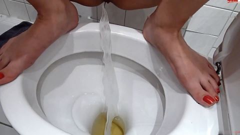 ViktoriaGoo - Der Piss (Fick) Zapfen [FullHD 1080P]
