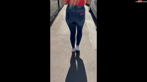 SteffiBlond - Öffentlich im Kiosk gepisst - Fuck war der teuer - Dem pisse ich noc... [HD 720P]