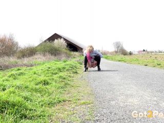 Punk Pisser [FullHD 1920P] - Screenshot 2